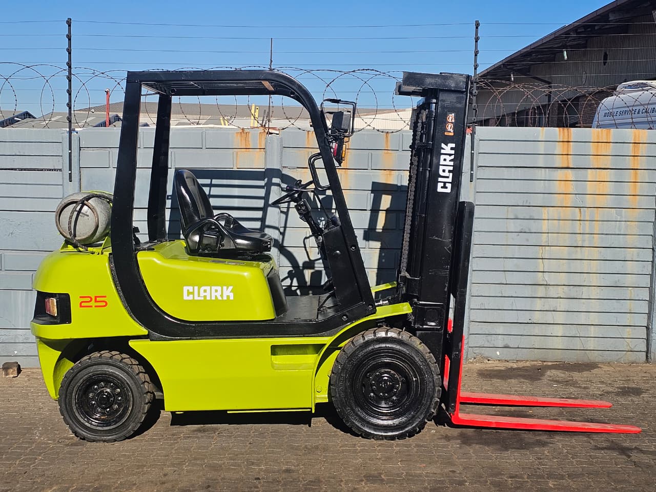 Forklift 13